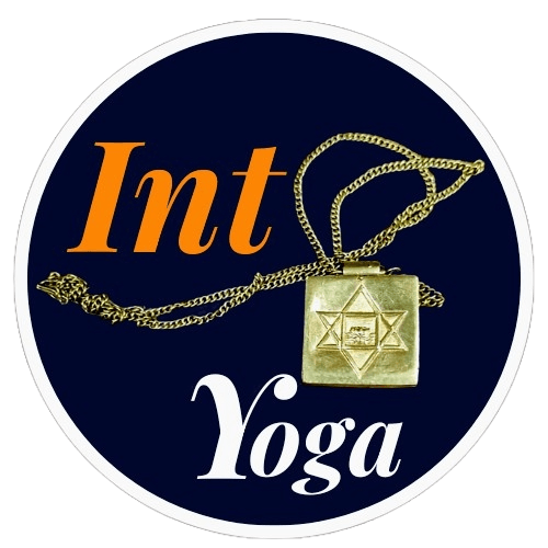 int-yoga-logo-01